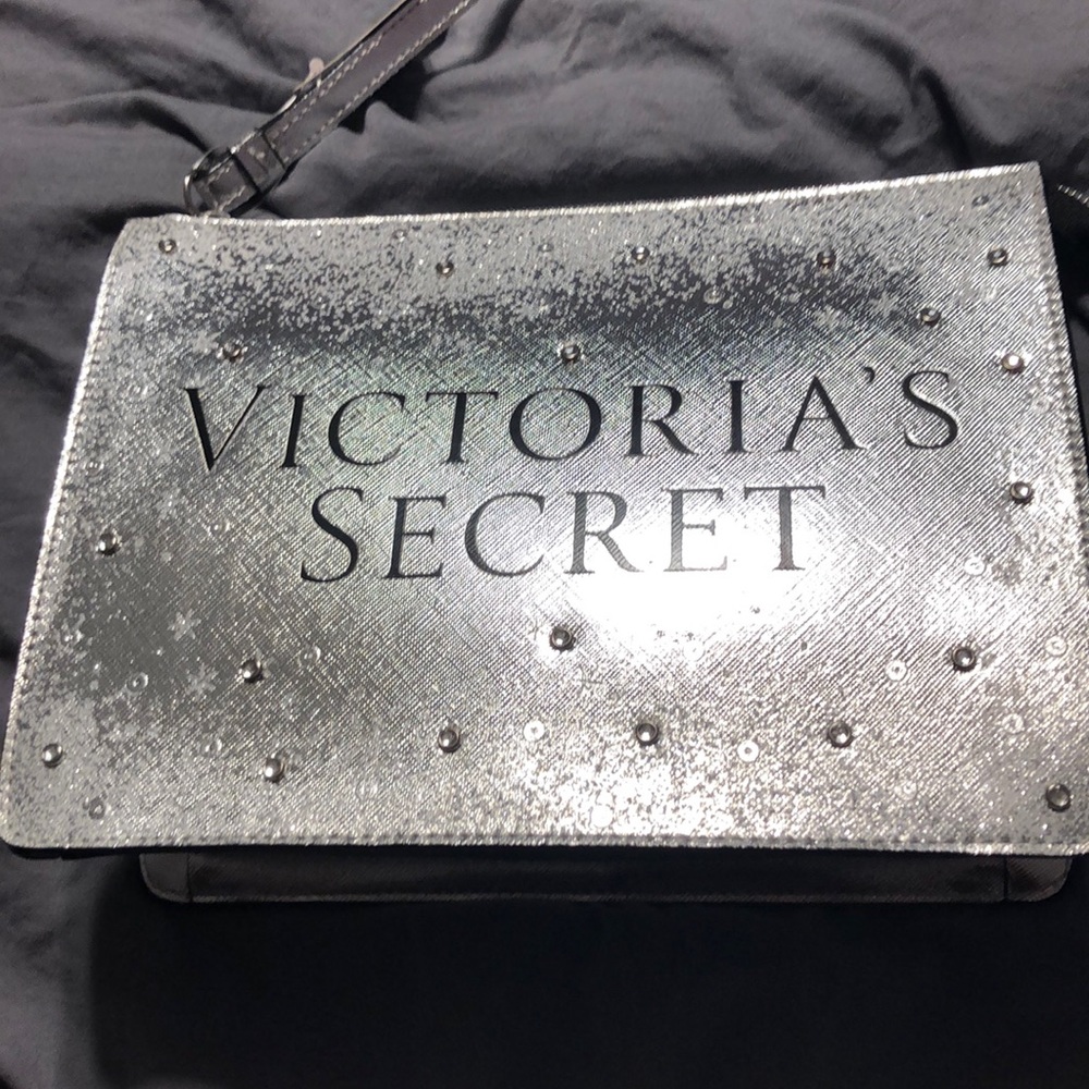 Victoria’s Secret makeup bag